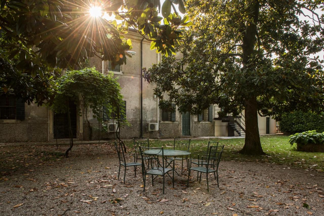 Agriturismo Lecolombare Nogarole Rocca Buitenkant foto